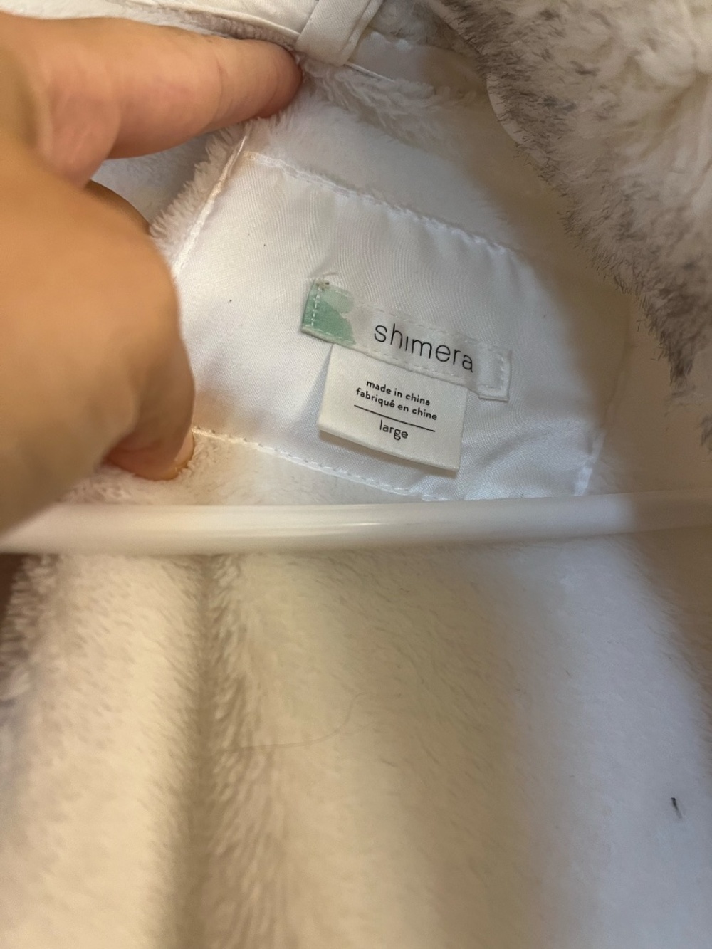 Luxurious Women's Robe - Picture 3 of 4